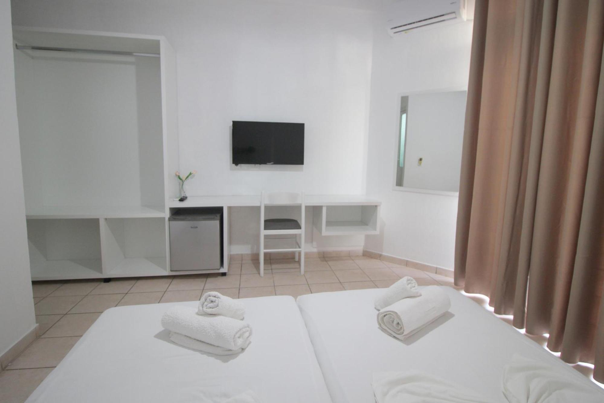 Hotel Ceka Саранда Экстерьер фото